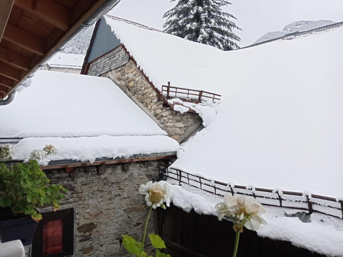 Le Montagnon Apartment Laruns Luaran gambar